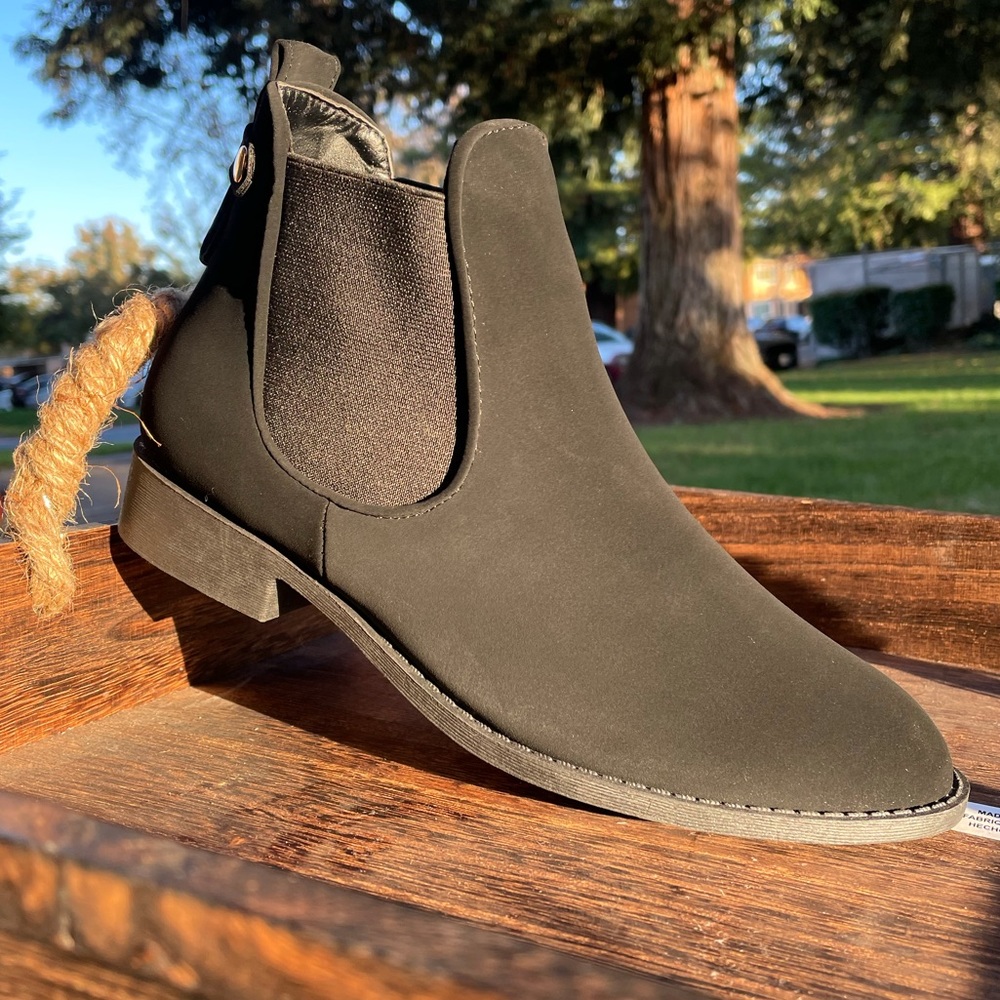 Black Ankle Boots Women’s Size 8 - Picture 9 of 14